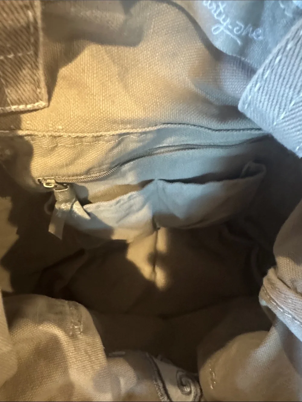 thirty-one Bag Canvas Tan with Floral Trim Pockets